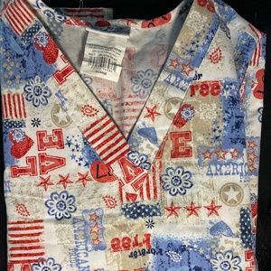 Uniform Advantage (UA) Scrub Top